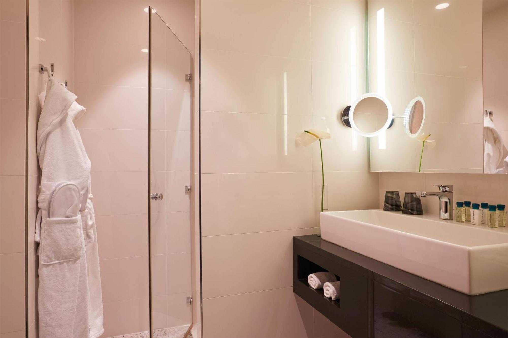 Rose suite
