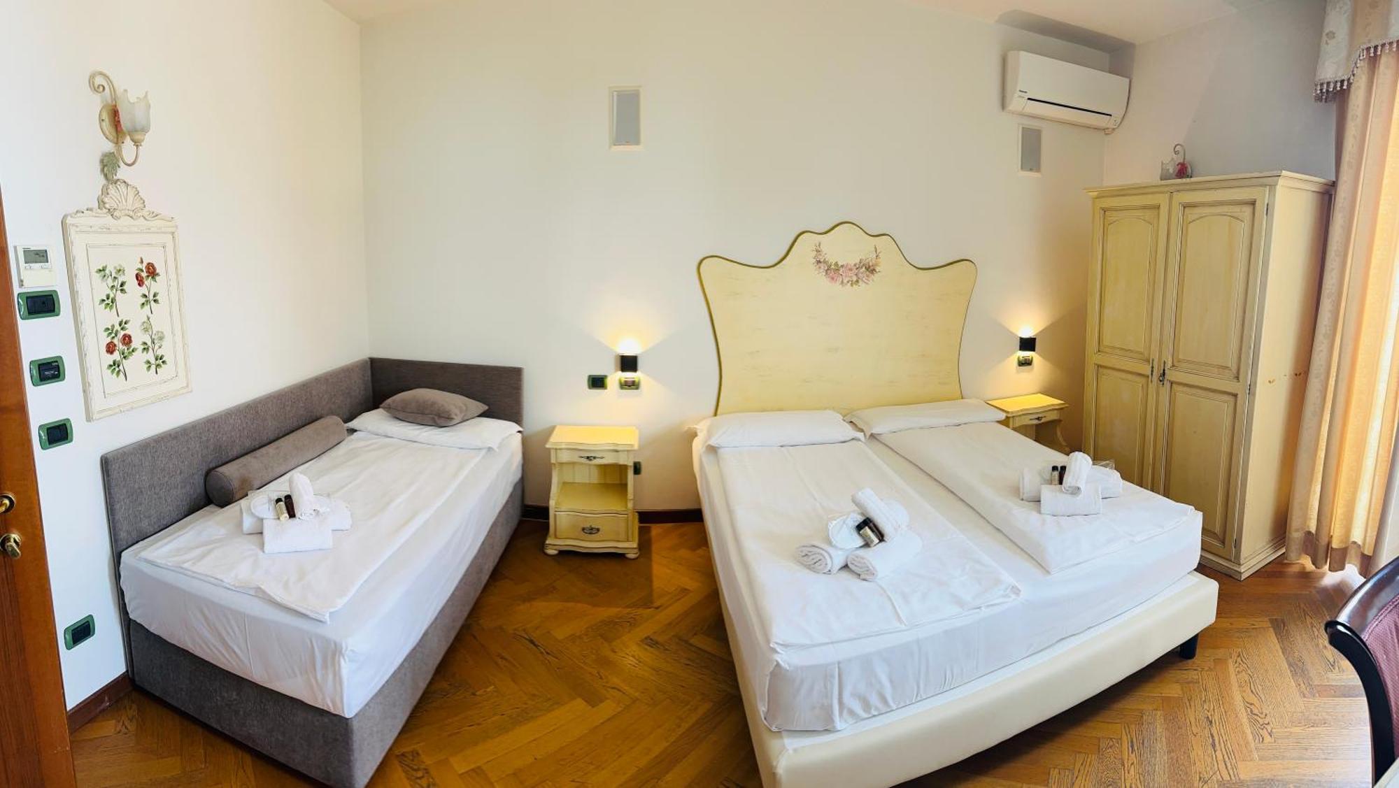 Dreibettzimmer
