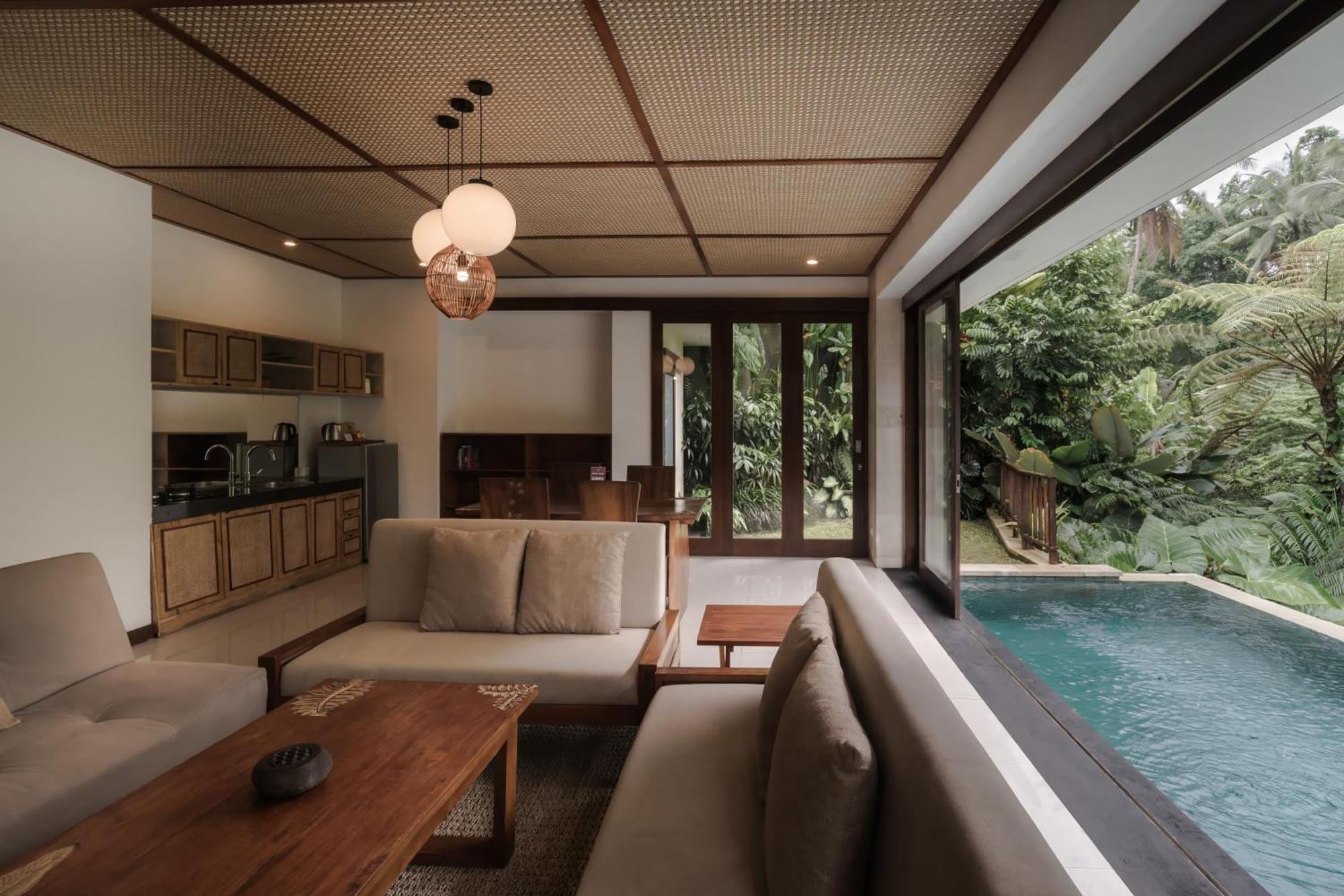One-Bedroom Pool Villa with Forest View