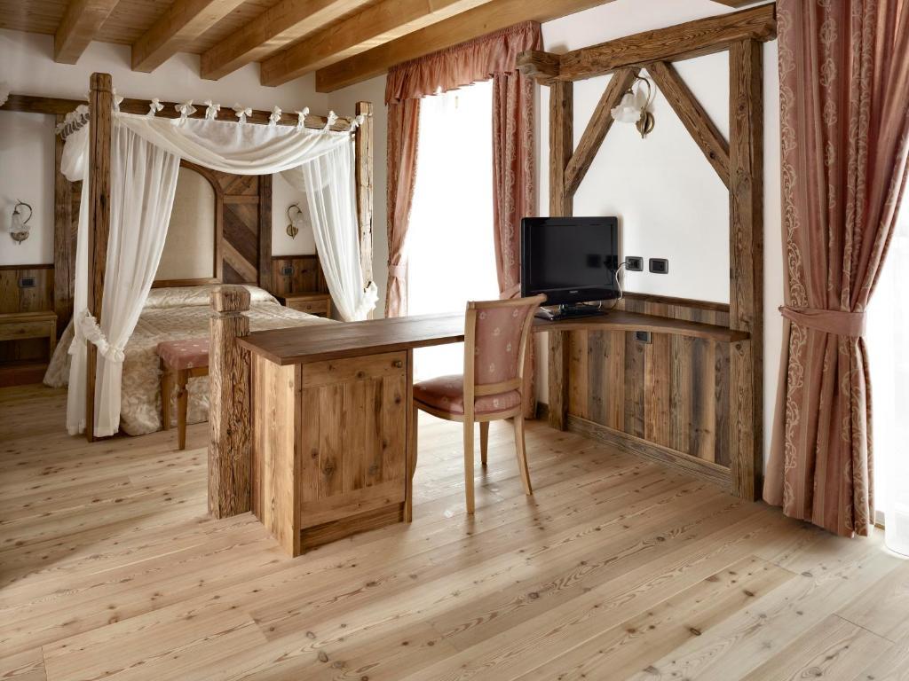 Luxury Suite,265435617:JPEG
