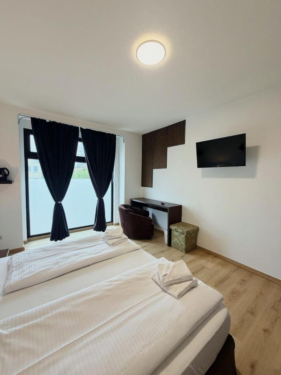 Tweepersoonskamer met Gedeelde Badkamer