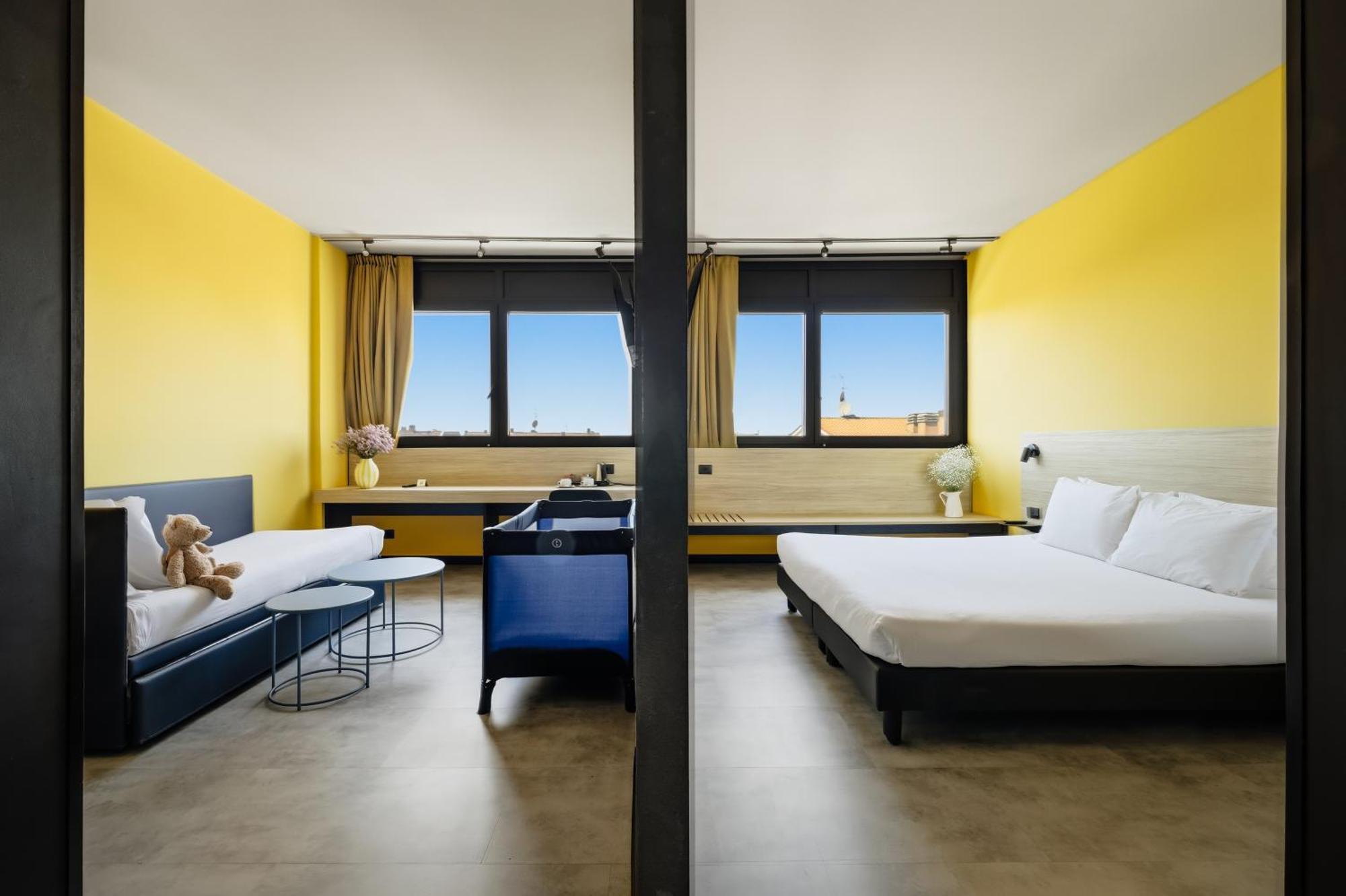 Junior Suite,1770169990:JPEG