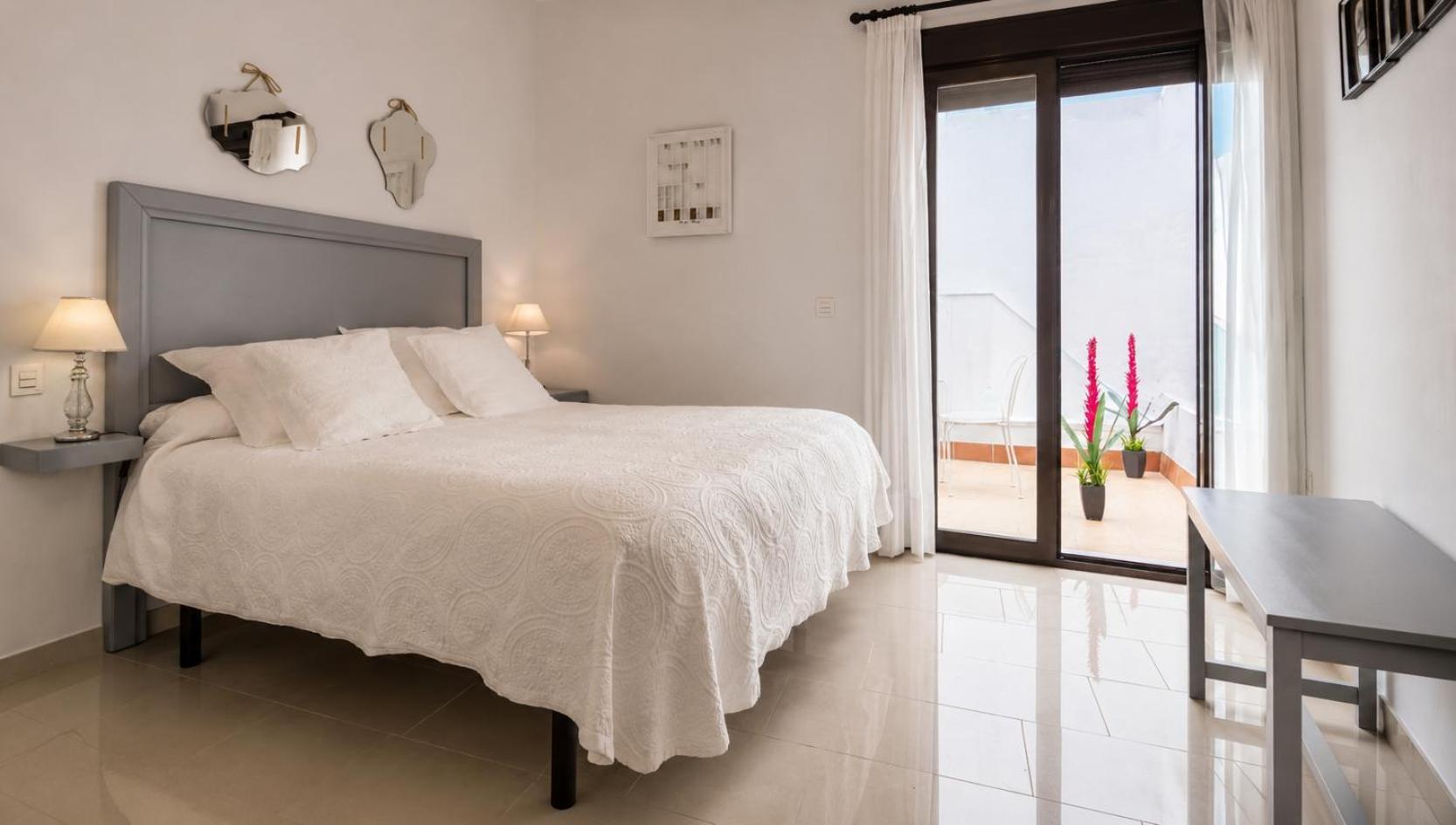 Apartamento com 1 Quarto e Terraço