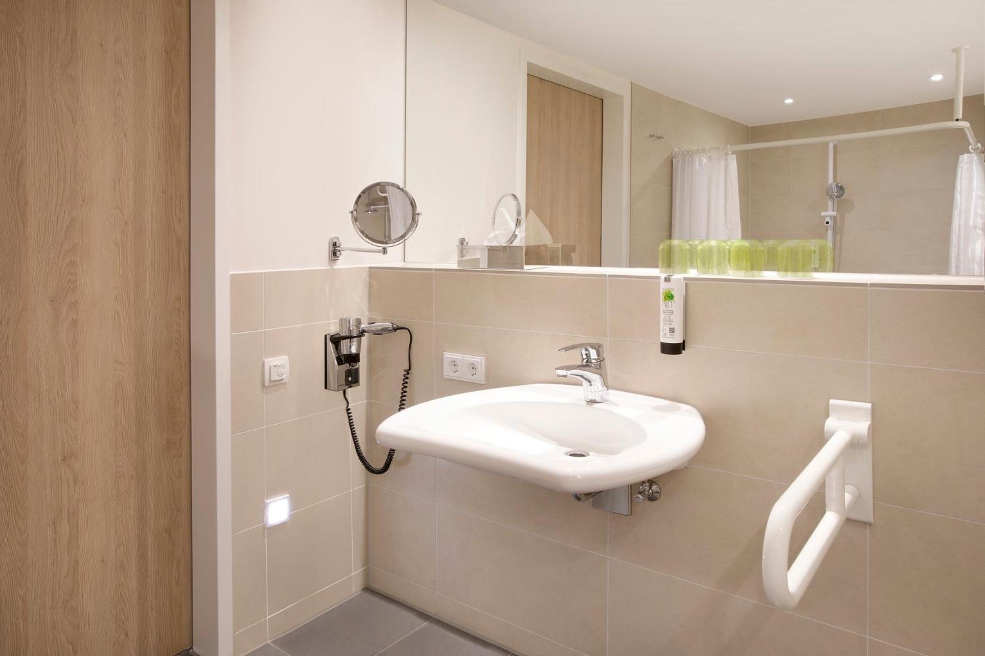 Quarto Queen Standard - Acessível a Hóspedes com Mobilidade Condicionada