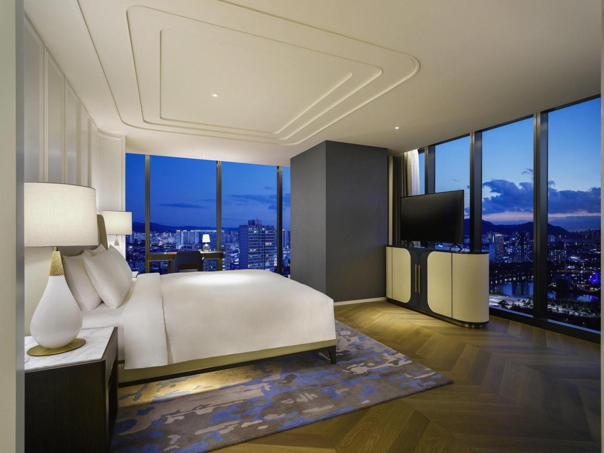 Suite Opera mit Zugang zum Club Millésime, 1 Kingsize-Bett und Seeblick