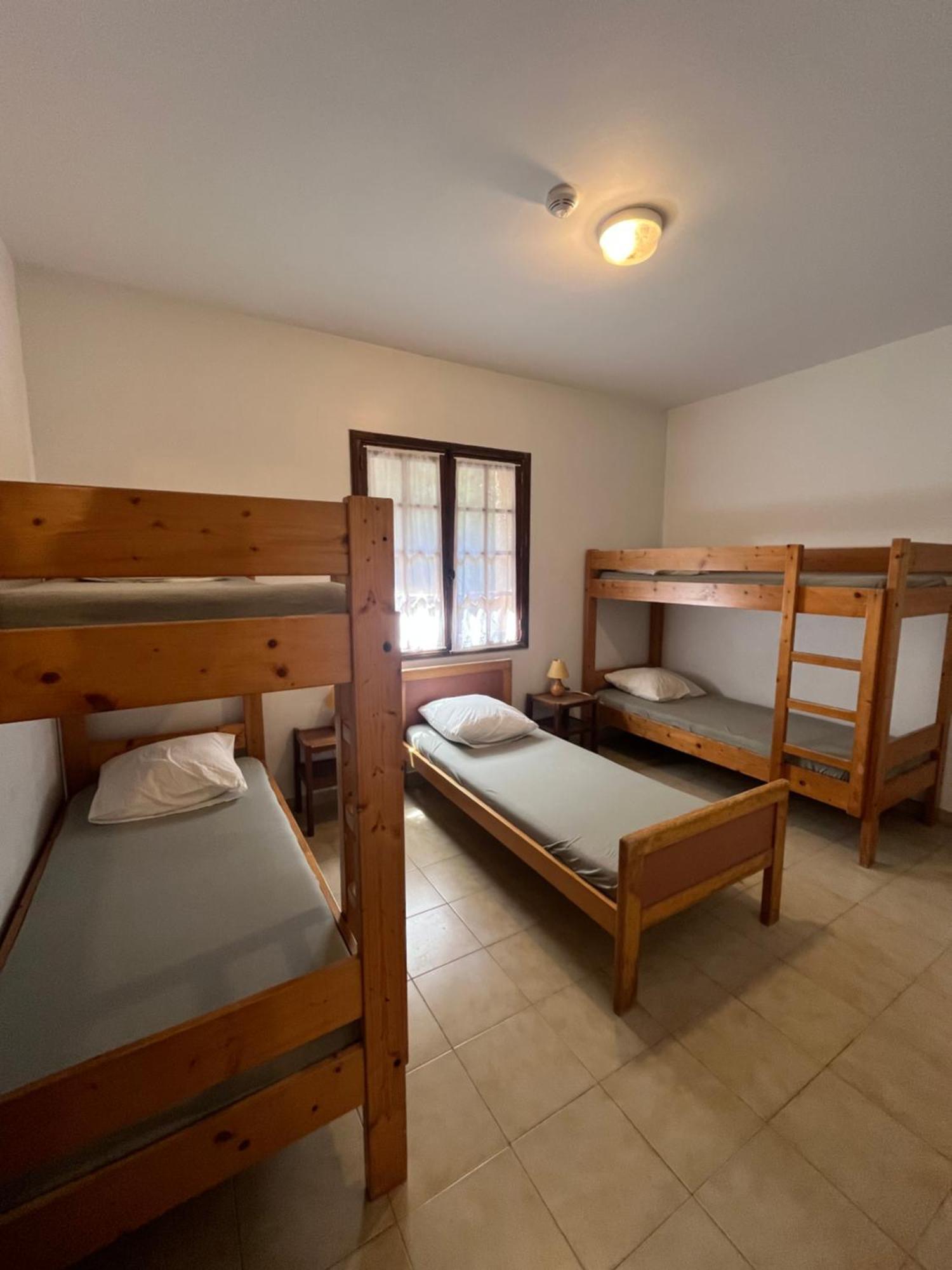Chambre Familiale avec Salle de Bains