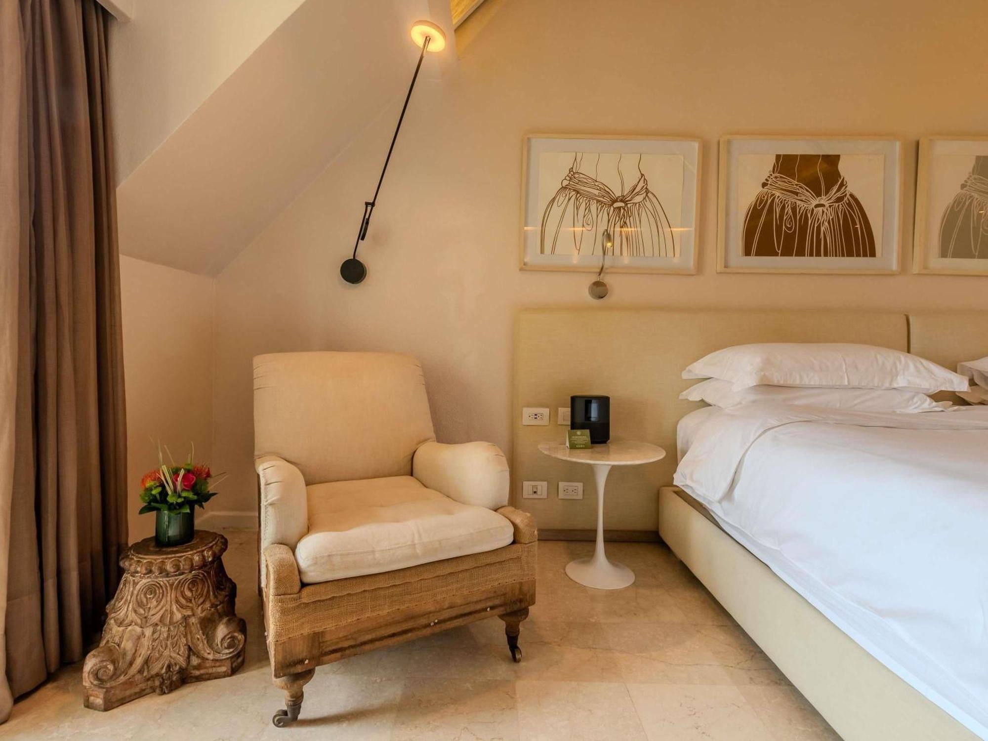 Habitación Deluxe con cama extragrande, balcón y vistas al mar en la planta alta