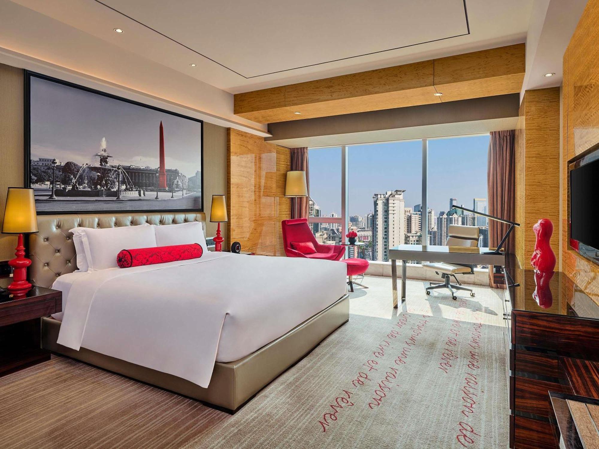 Chambre Lit King-Size Magnifique