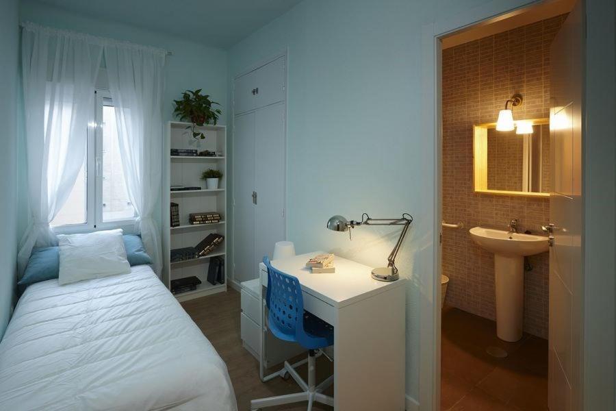 Habitación Individual con baño privado