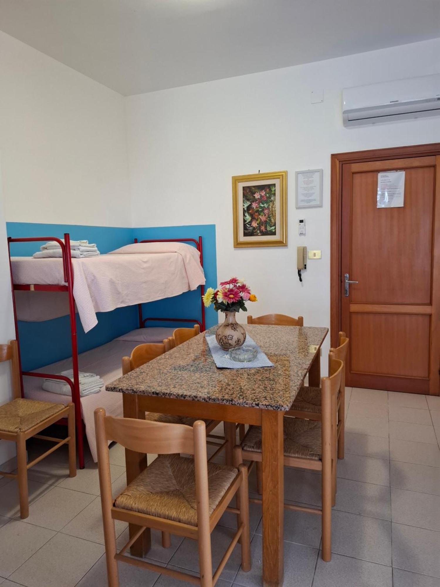Appartamento con 2 Camere da Letto e Balcone (6 Adulti)
