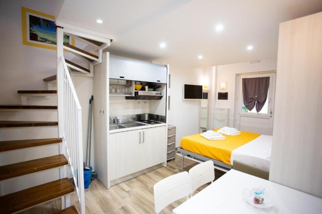 Appartamento Monolocale con Vista Mare
