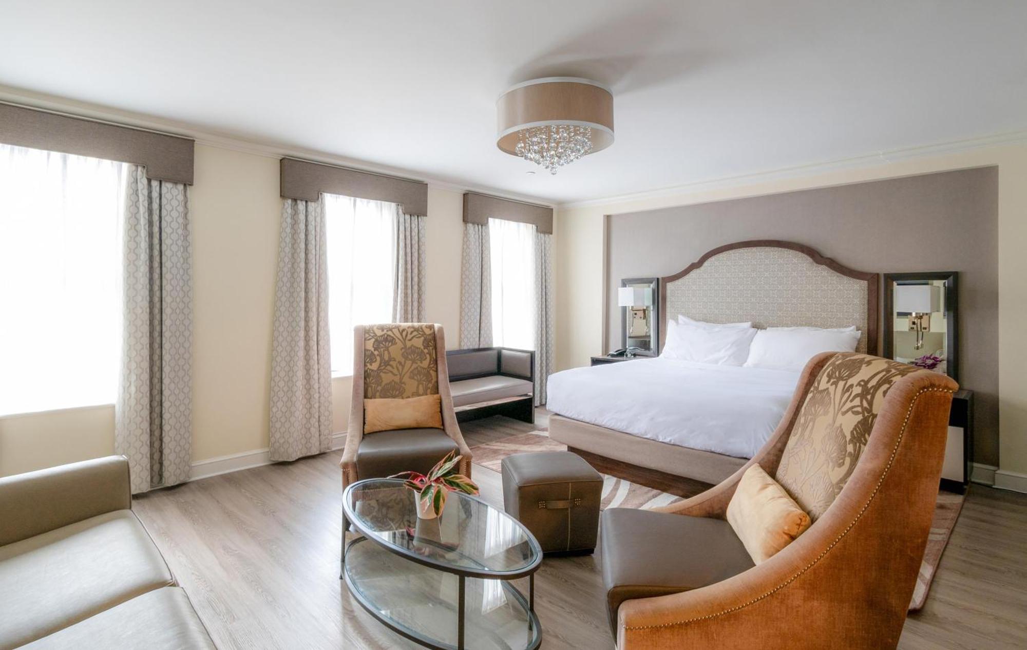 Suite Studio Lit King-Size