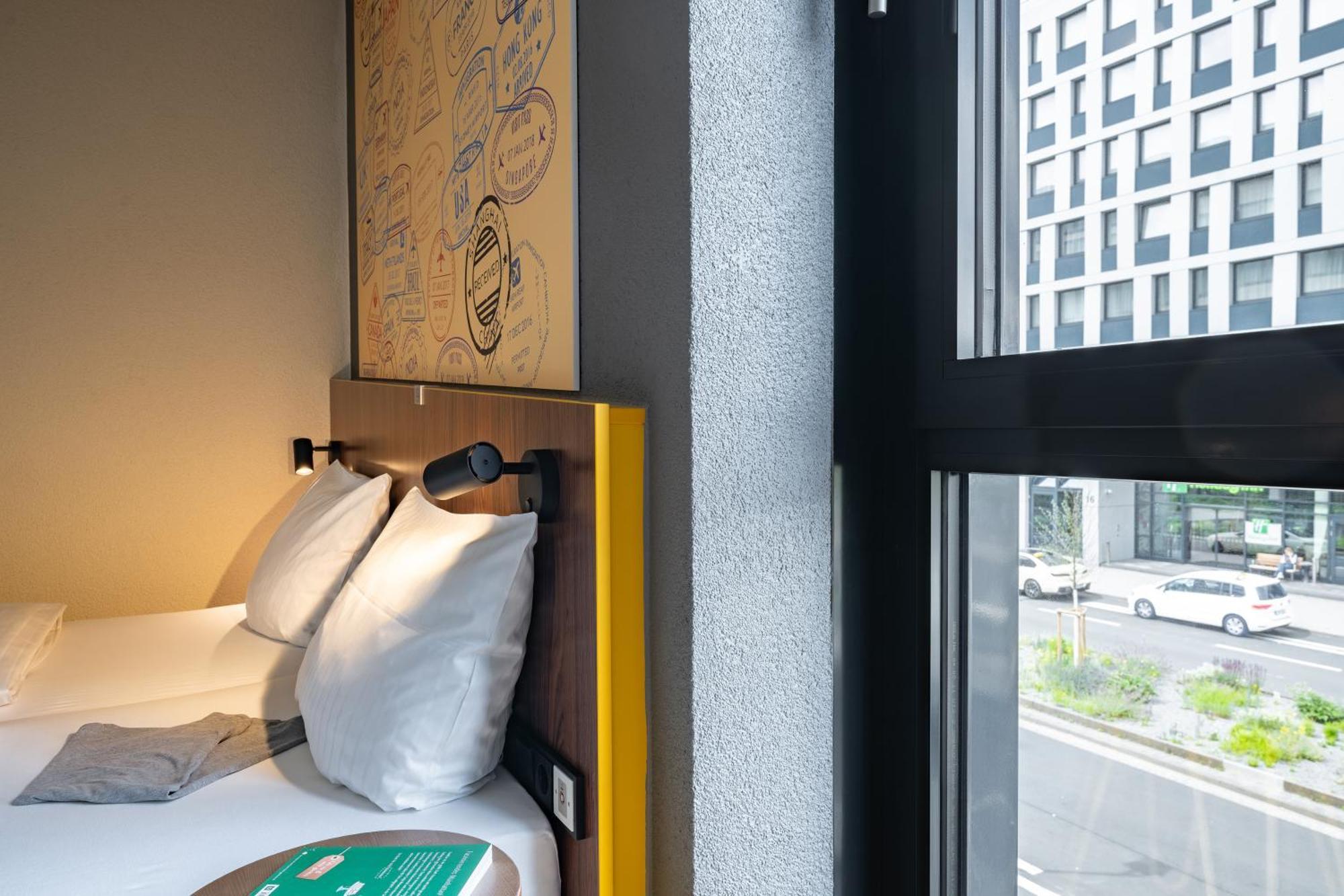 Posto Letto in Dormitorio Misto con 6 Letti