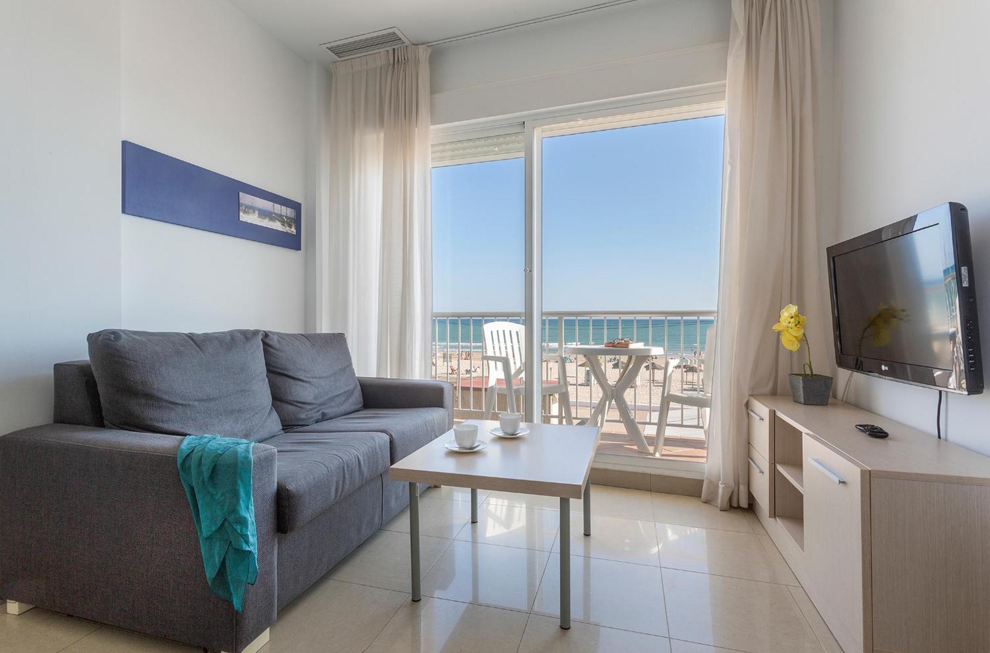 Apartamento de 2 dormitorios con vistas al mar