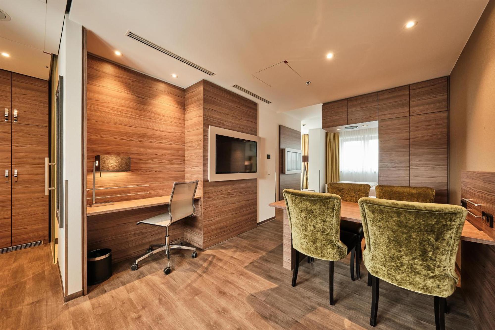 Junior Suite met Uitzicht op de Stad