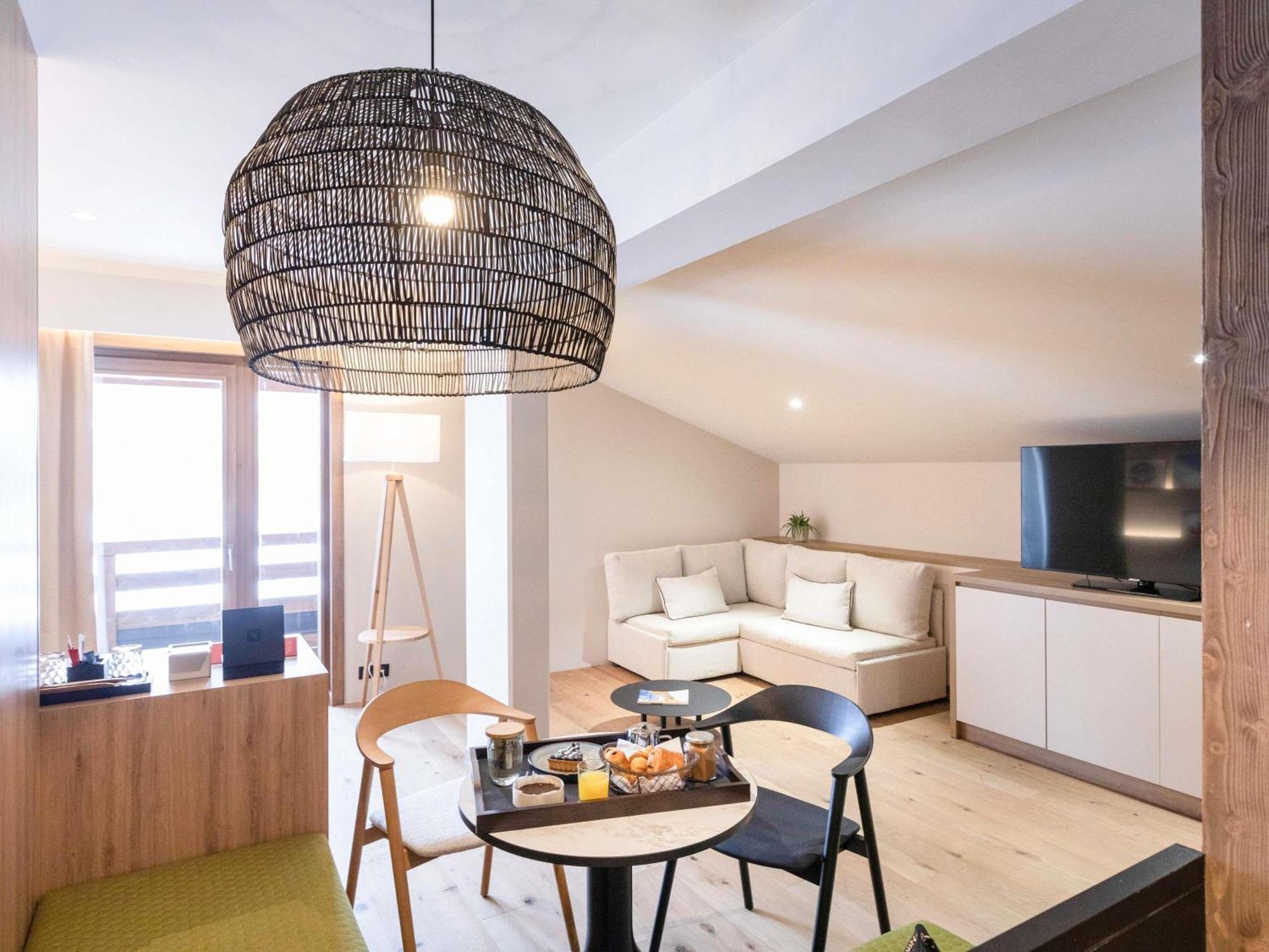 Executive Suite Balcony,1774110921:JPEG