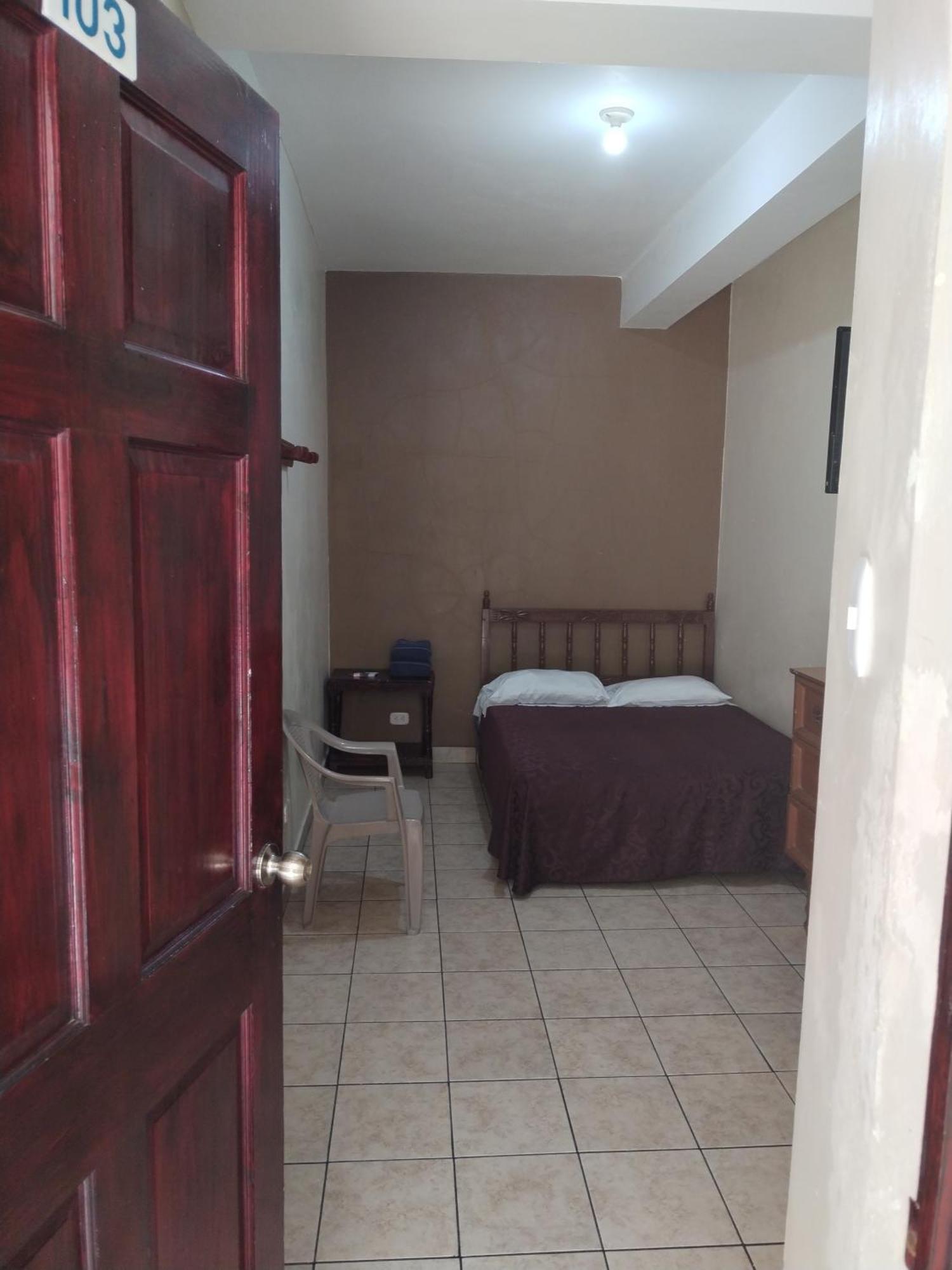 Standard Single Room with Shared Bathroom