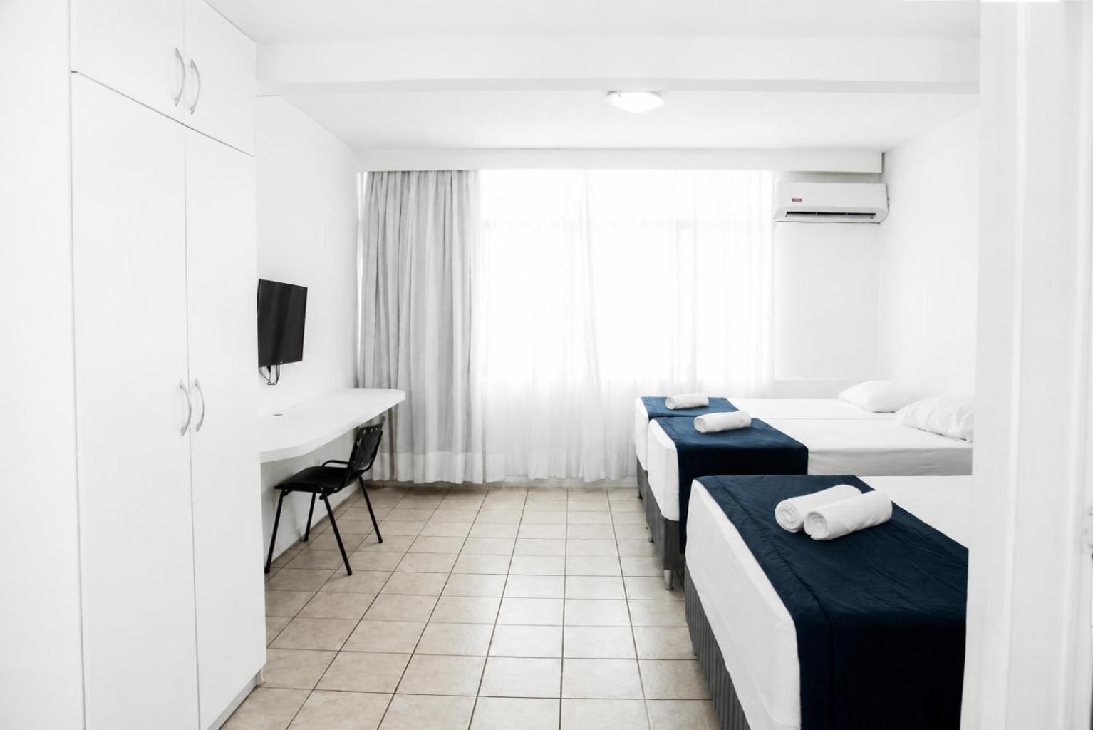 Quarto Triplo Standard