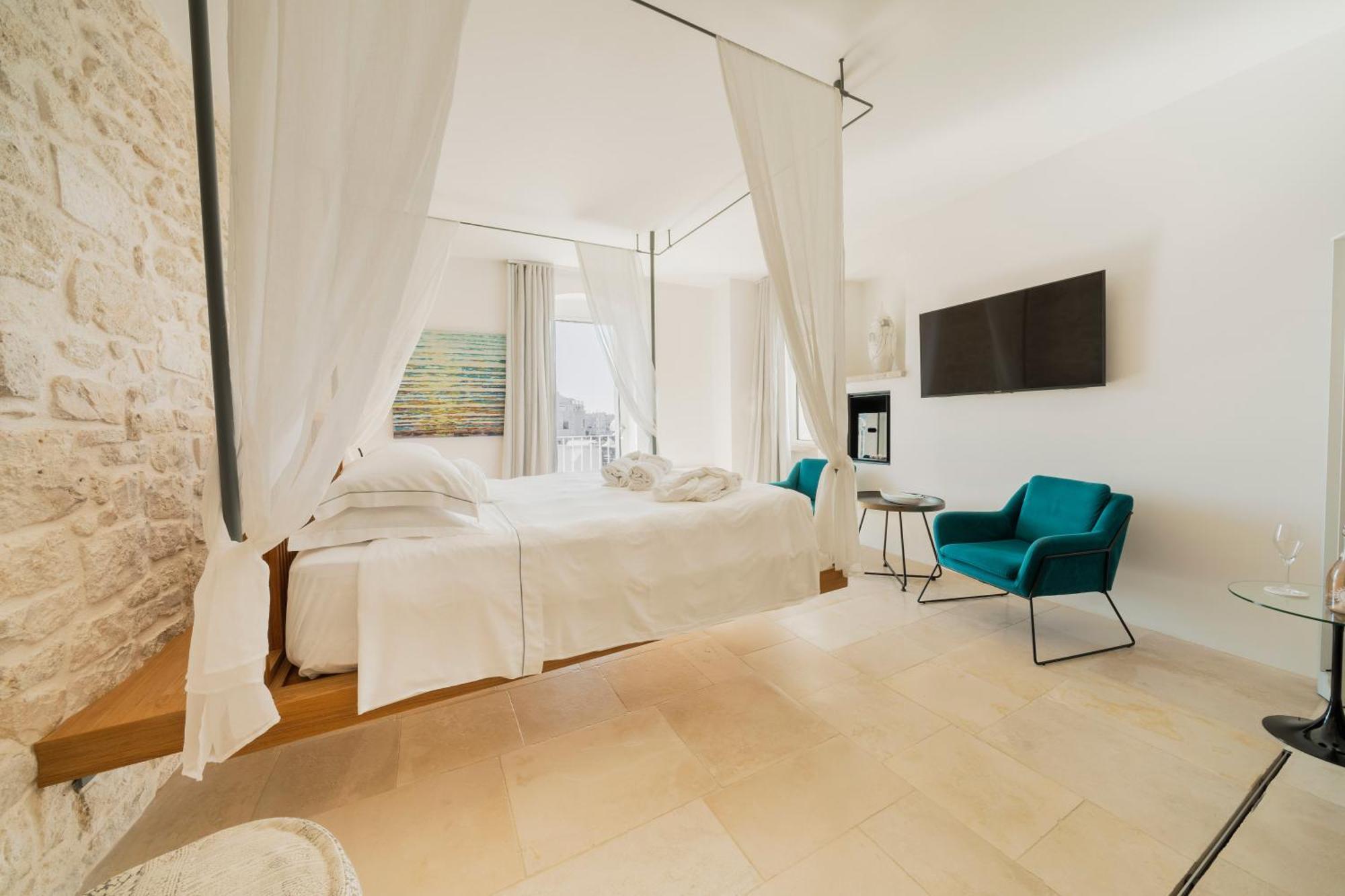Suite Lit Queen-Size – Vue sur Mer