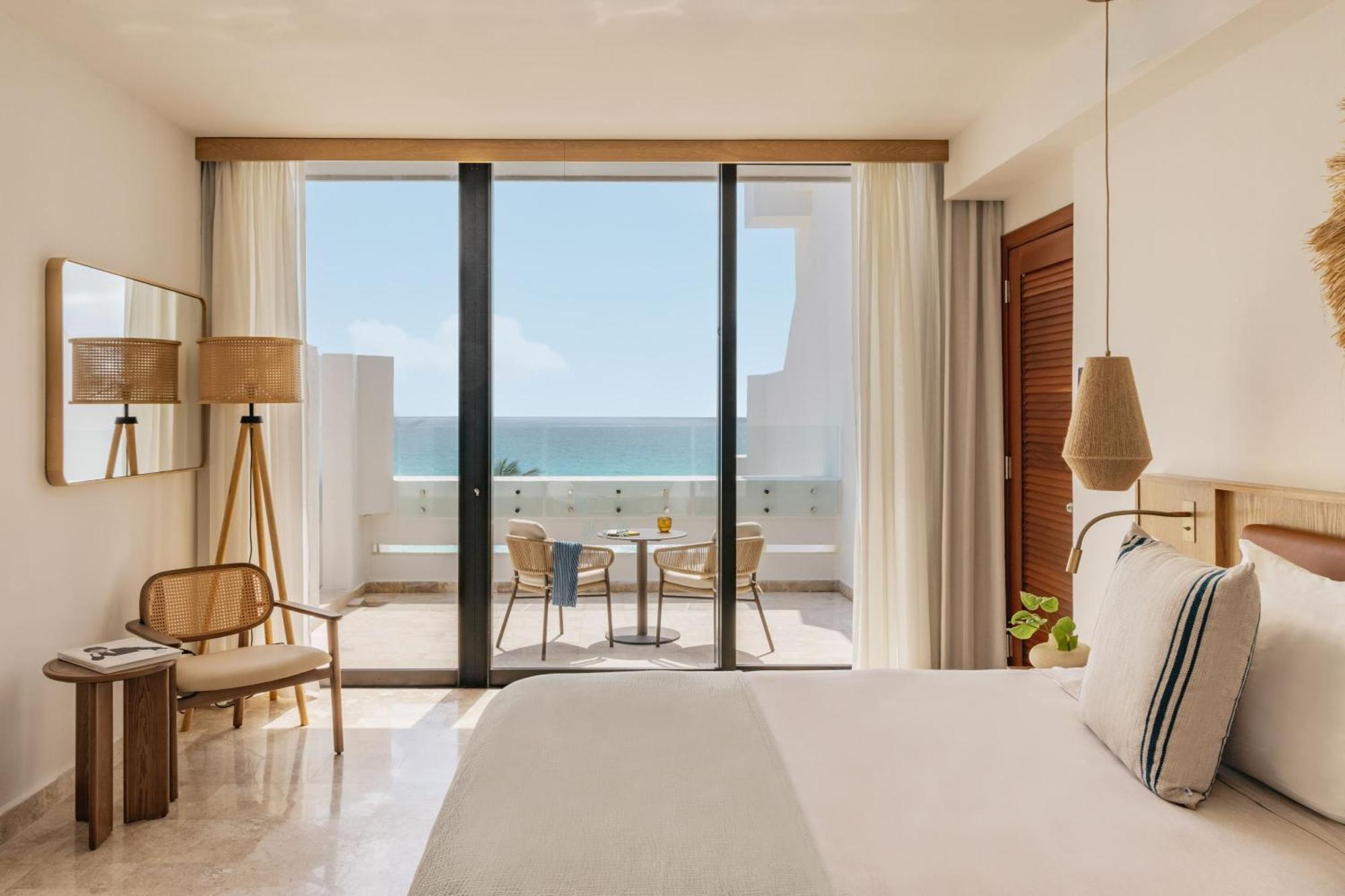 Family Concierge Suite Ocean View