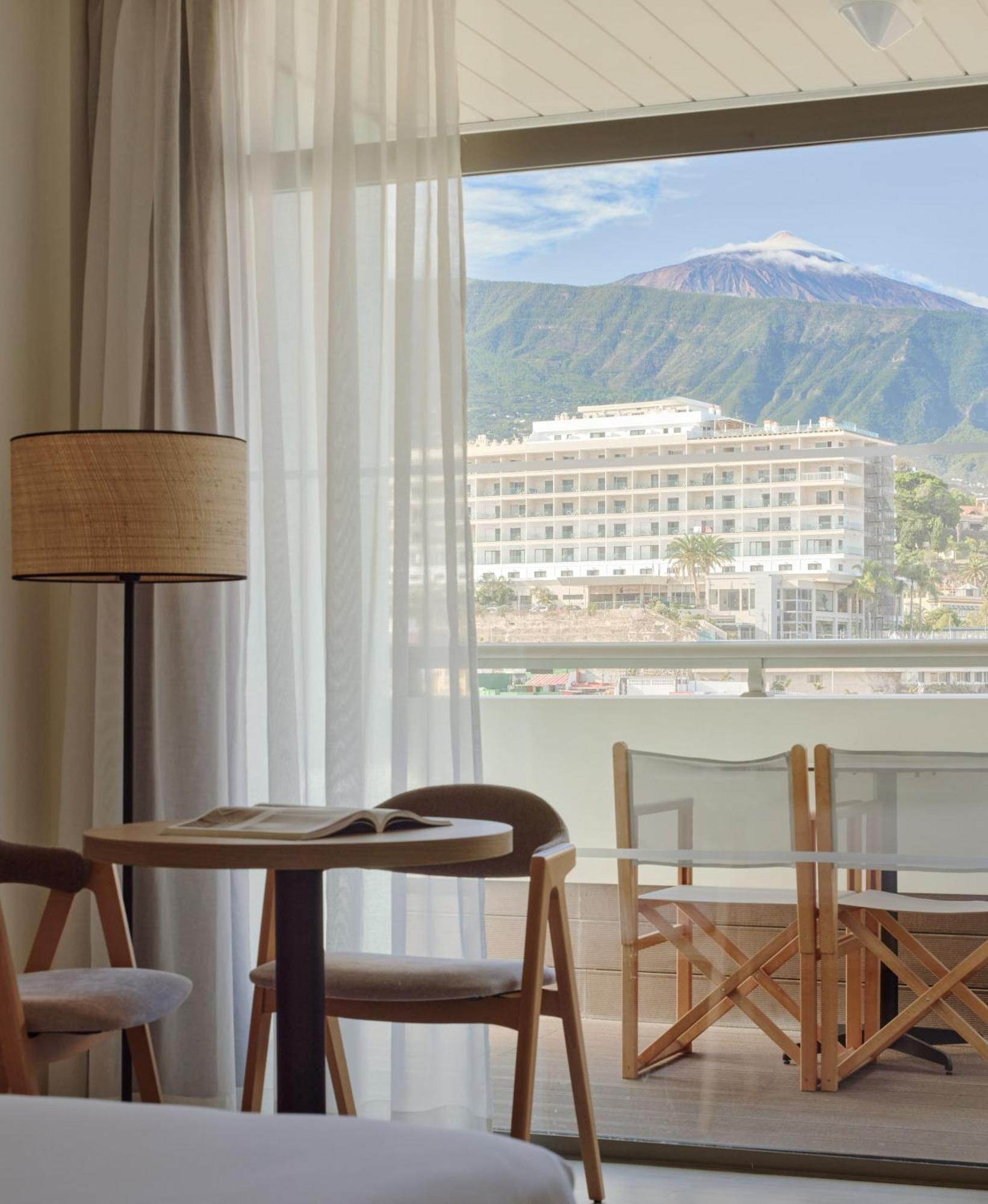 The Level Grand Premium met uitzicht op de Teide