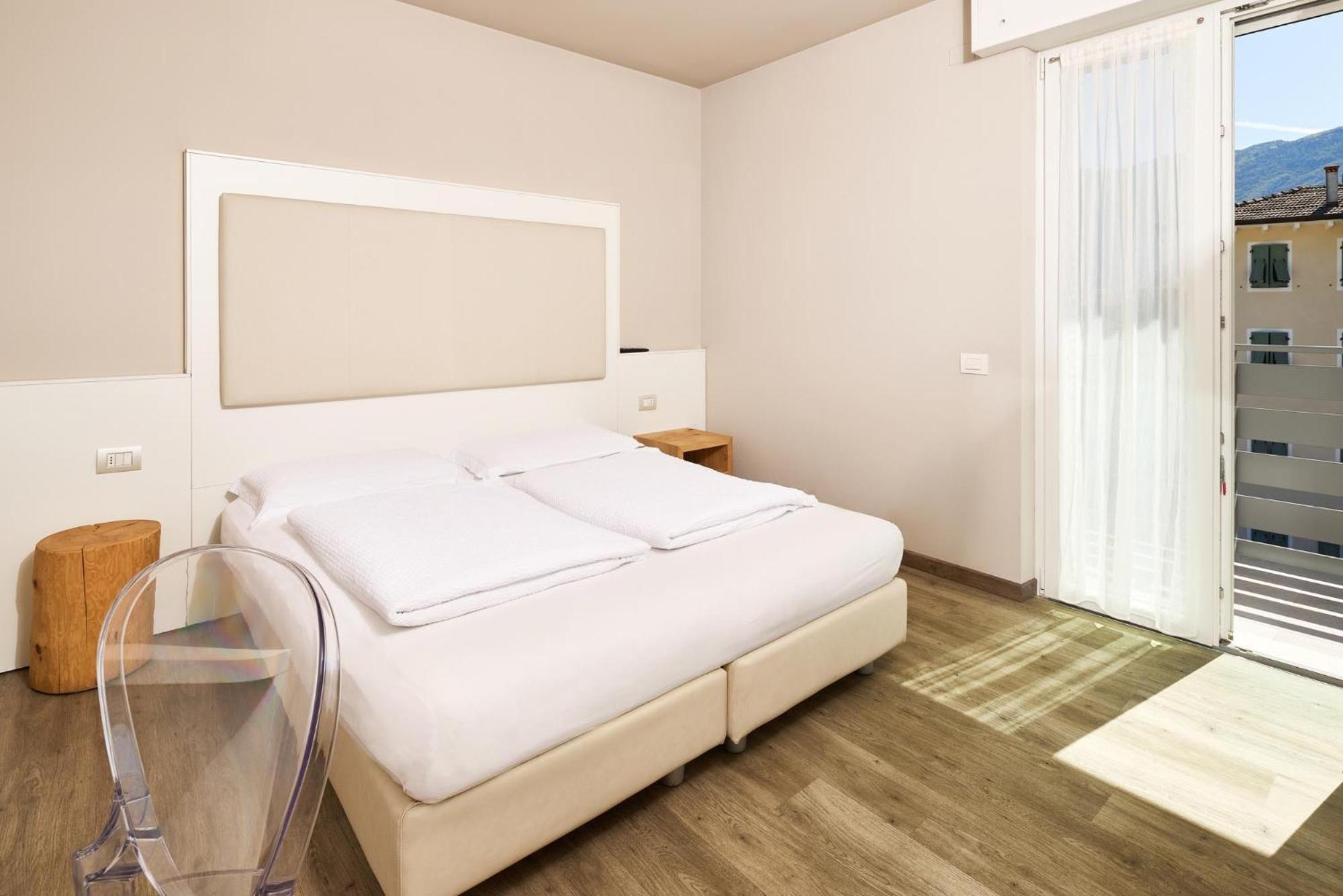 Tweepersoonskamer met 1 of 2 Bedden en Balkon