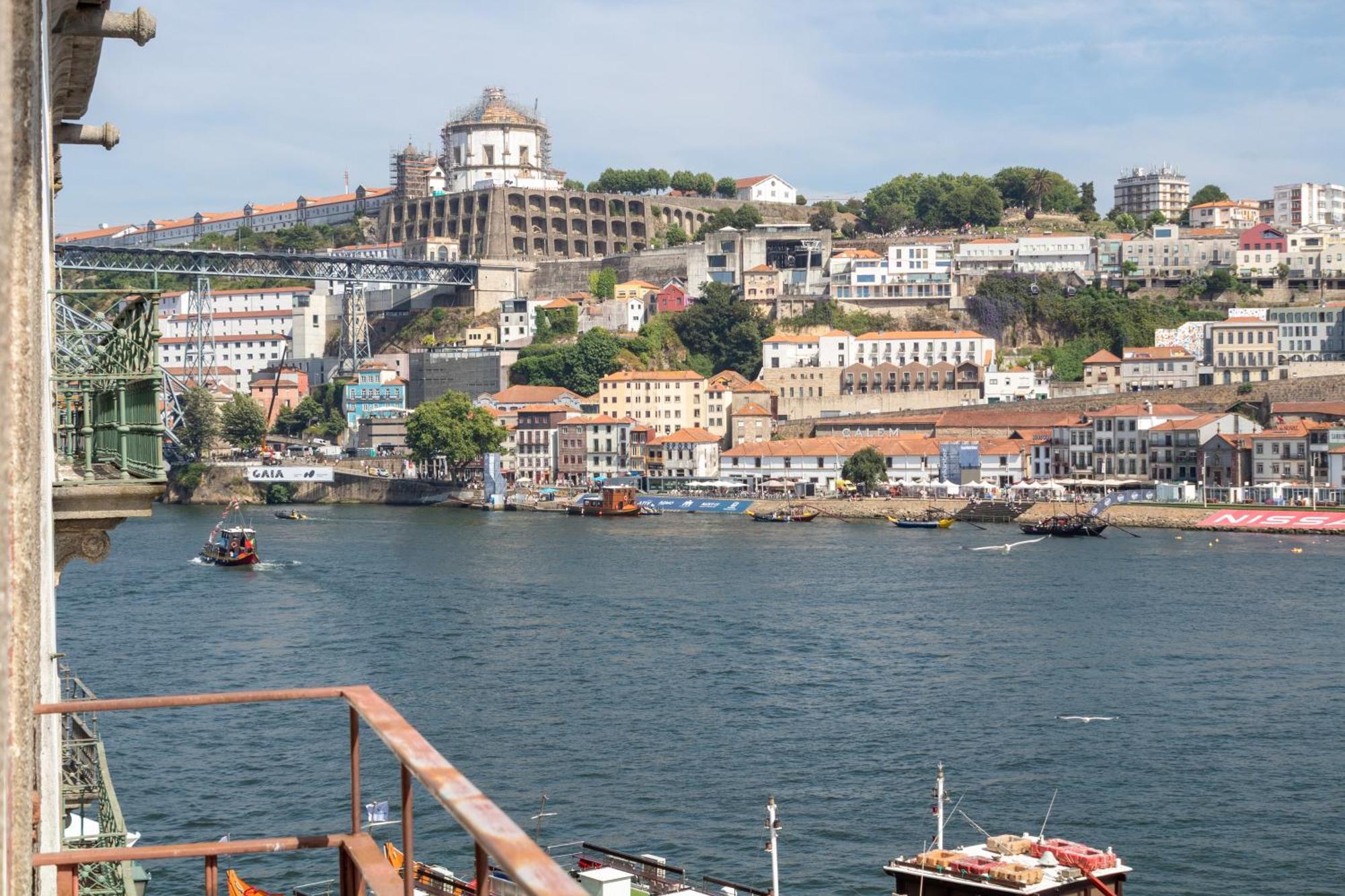 Apartamento com 1 quarto com Varanda e Vista Rio