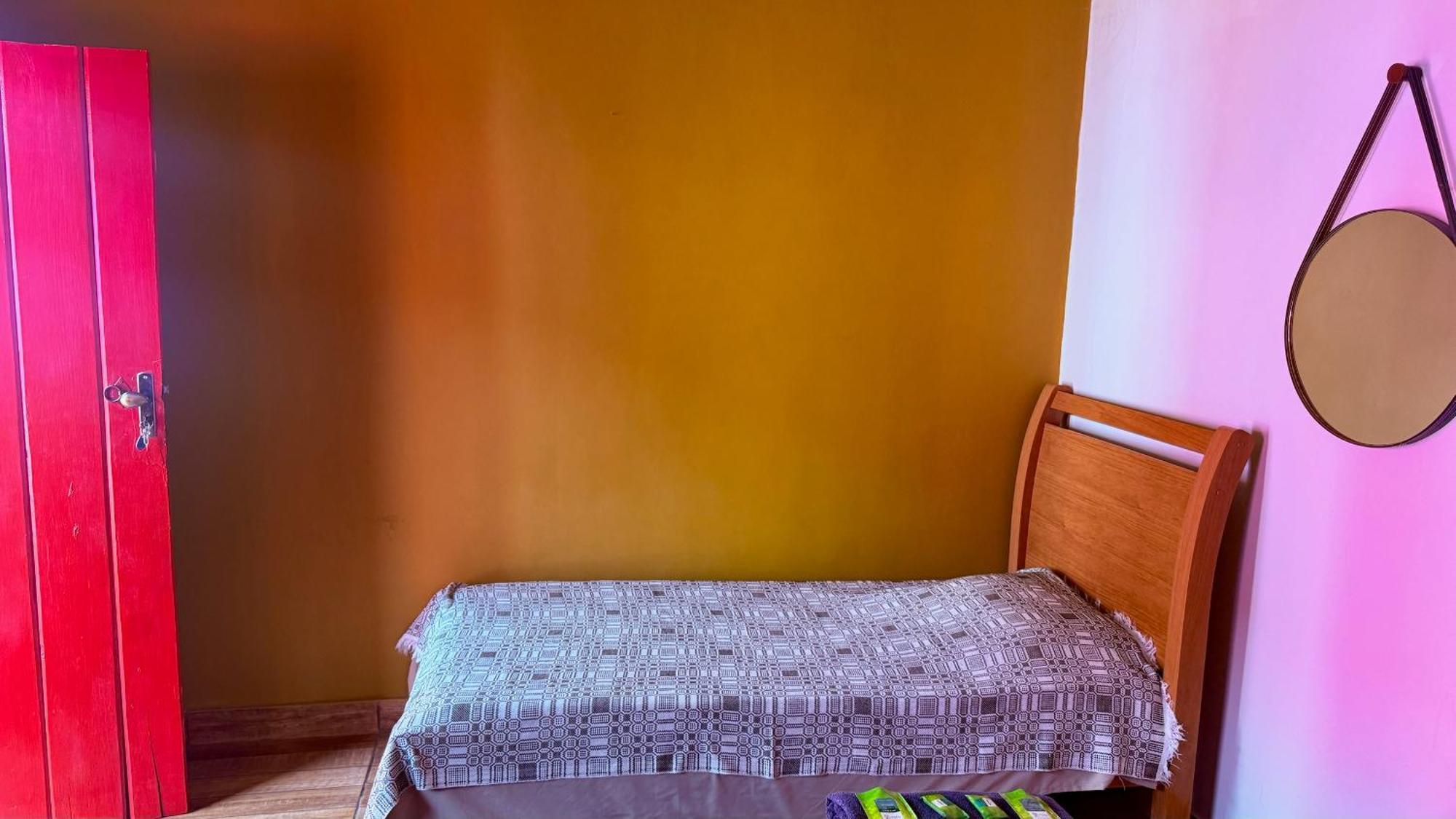 Quarto Duplo com Banheiro Compartilhado