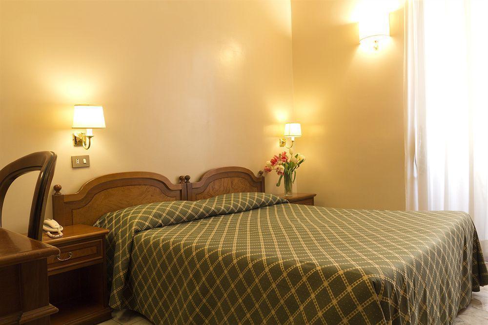 Quarto Duplo