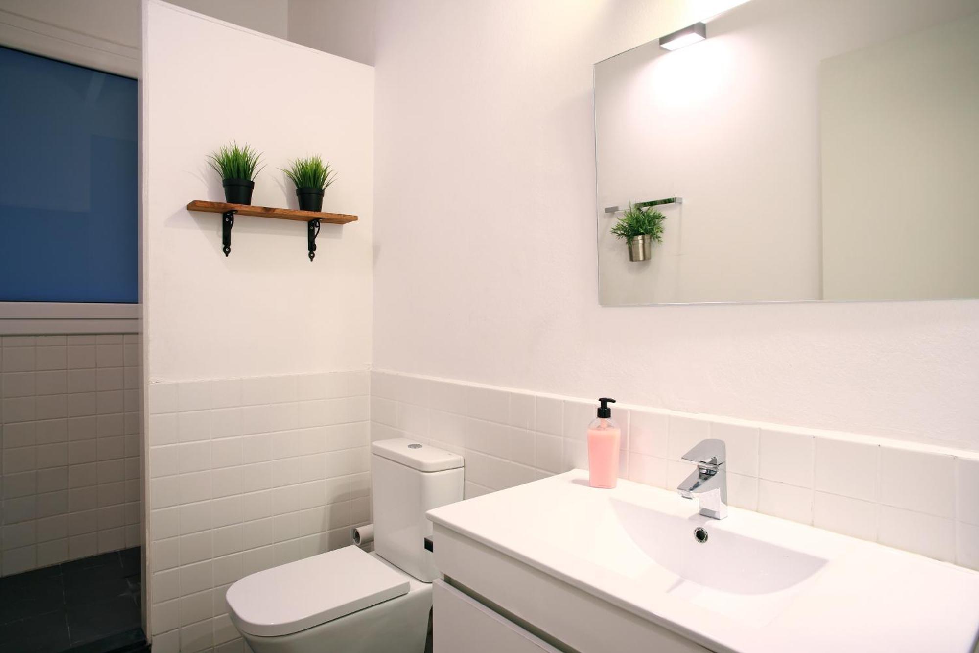 Camera Quintupla con Bagno in Comune
