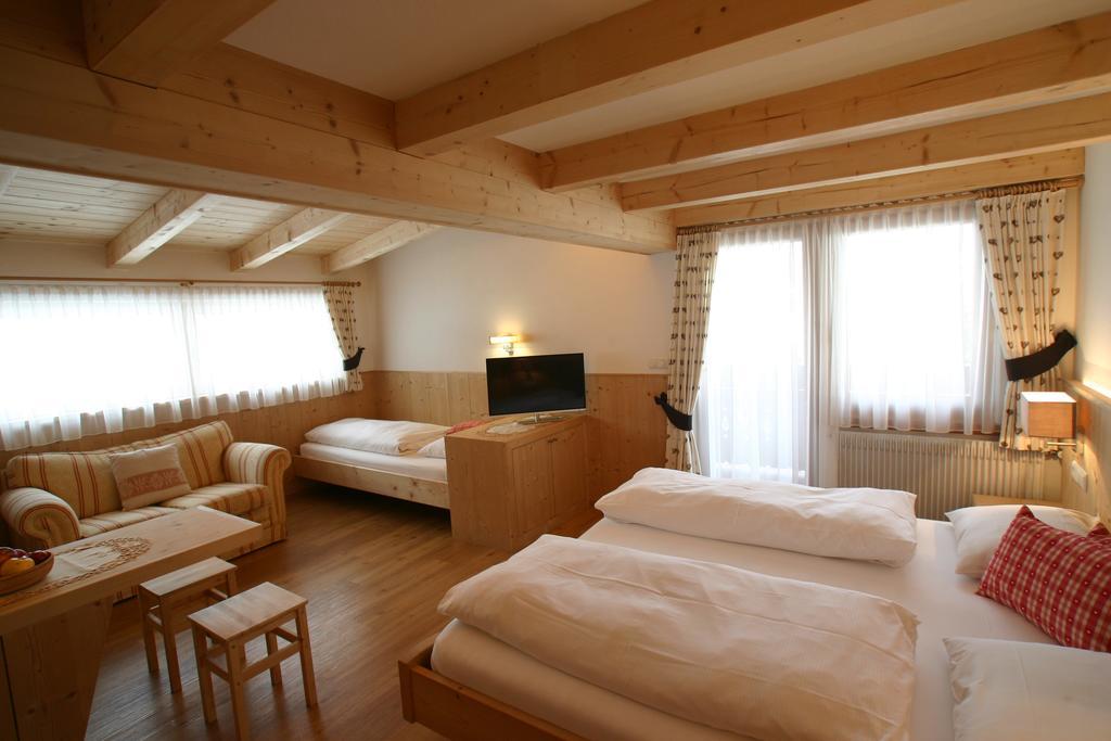 Camera Familiare con Bagno Privato
