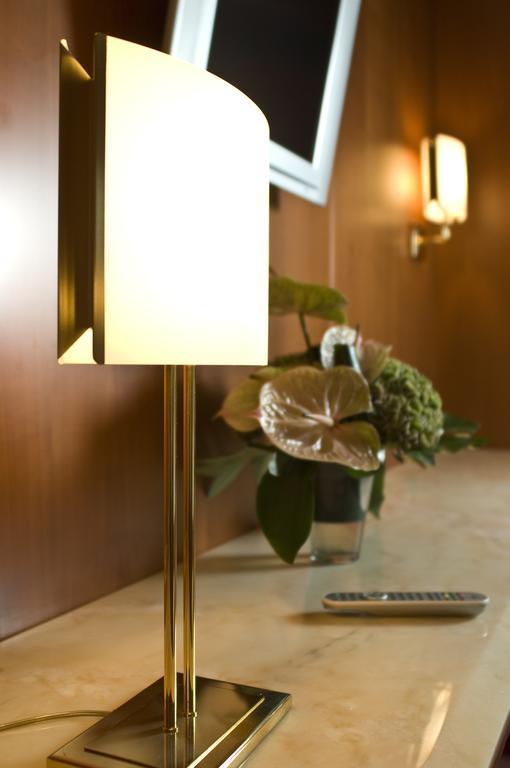 Tweepersoonskamer met 2 Aparte Bedden