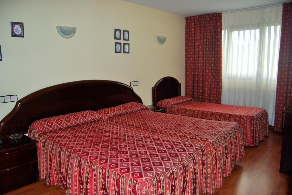 Habitación Doble con cama supletoria - 1 o 2 camas