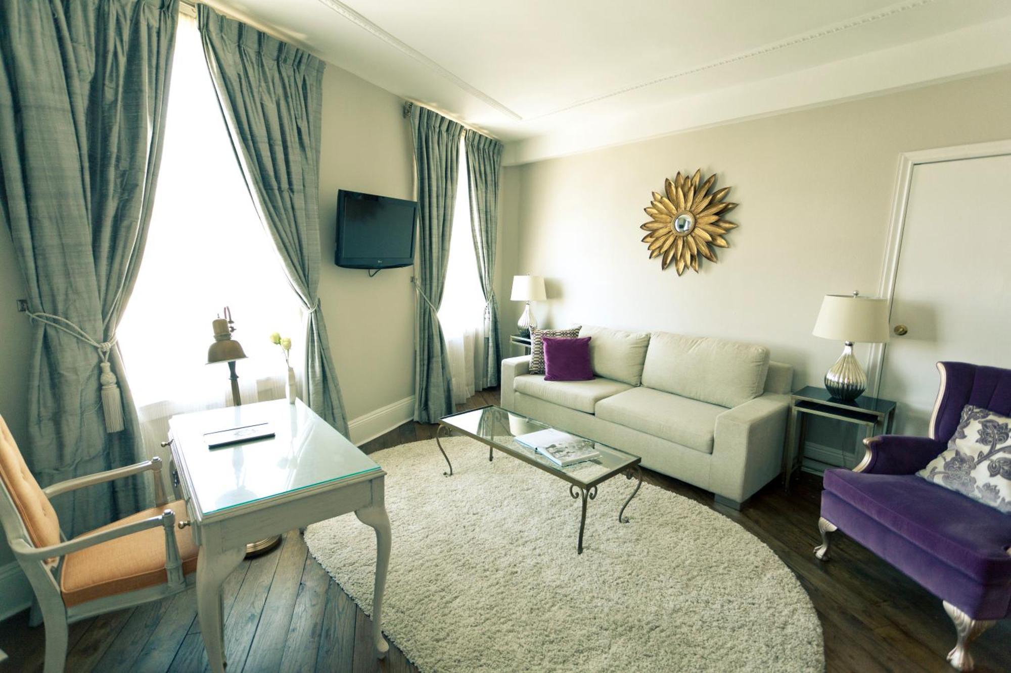 The Culver King Suite