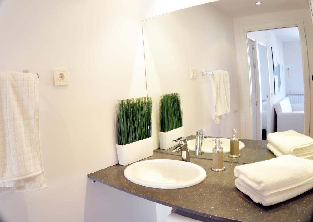 Apartamento de 2 dormitorios con balcón - Ático