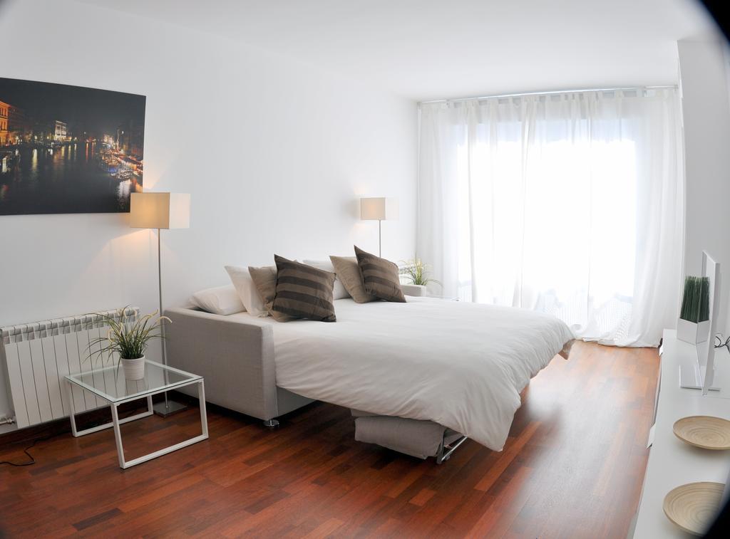 Apartamento de 1 dormitorio con balcón - Ático