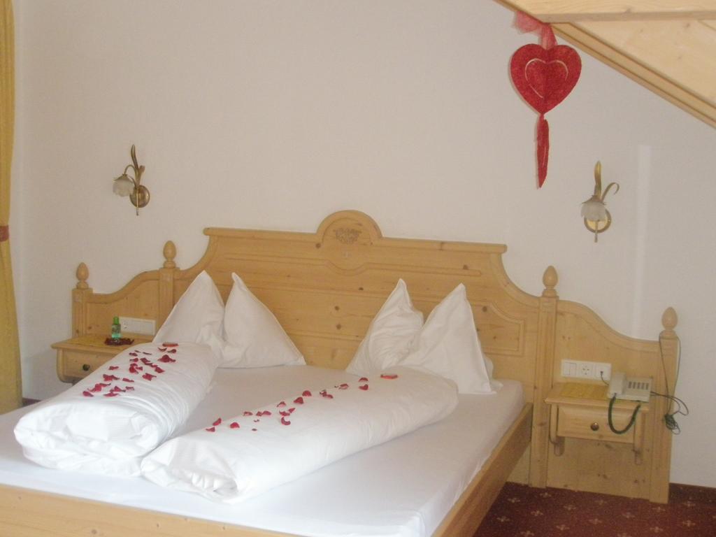Doppelzimmer mit Balkon