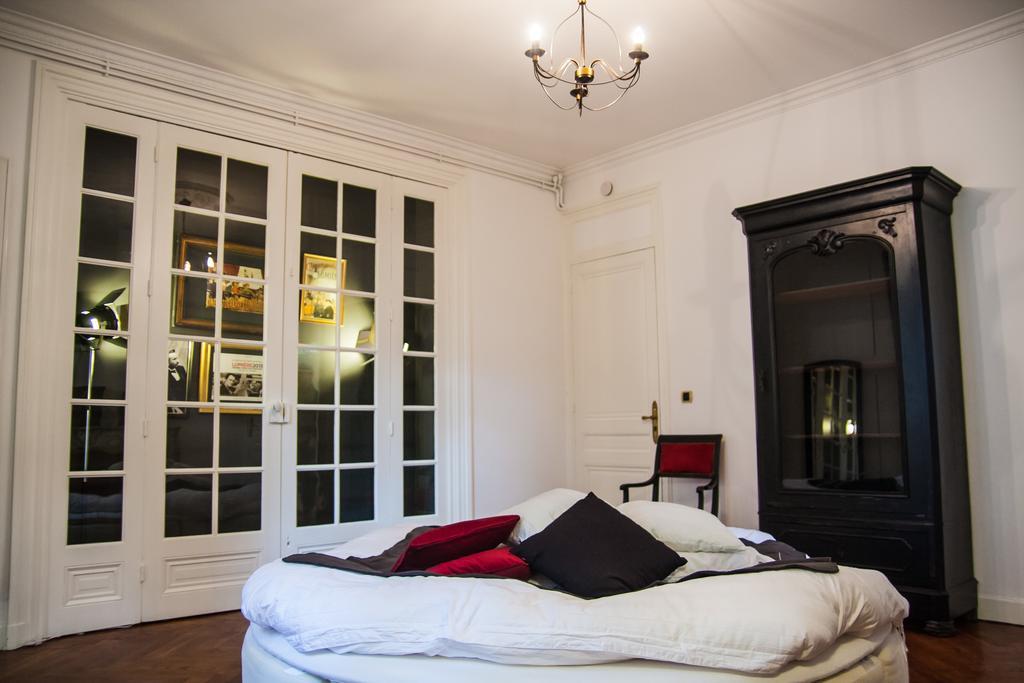 Large Double Room,843485558:JPEG