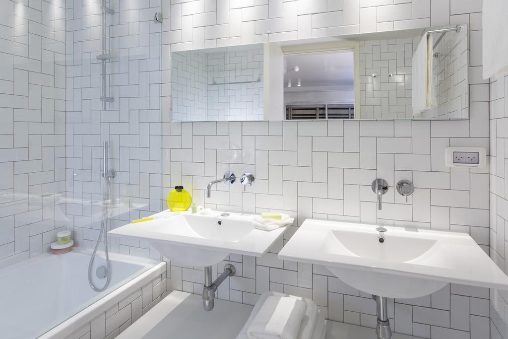Doppelzimmer mit Balkon