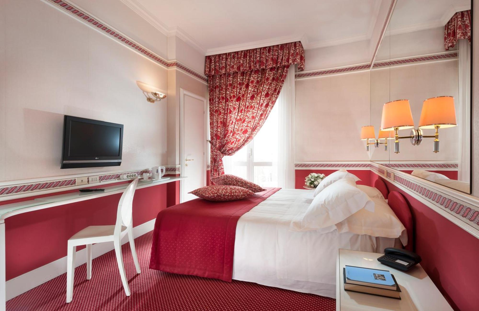 Dreibettzimmer mit Balkon