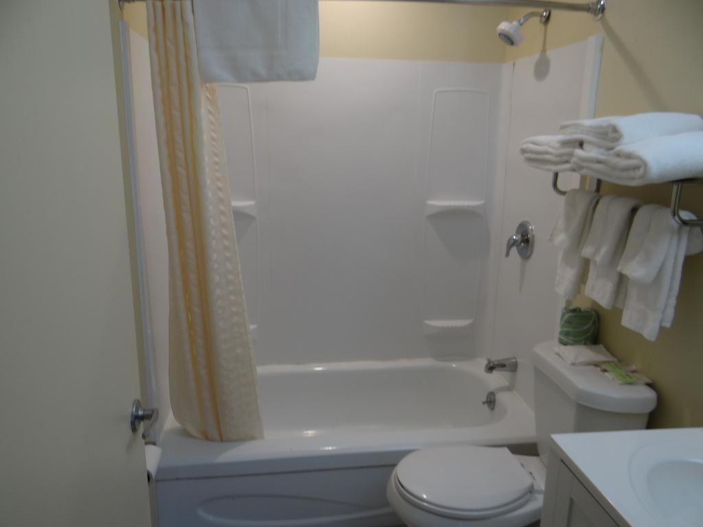 Deluxe Room with Two Queen Beds