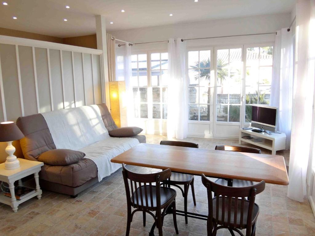 Appartement Supérieur avec Vue sur la Piscine