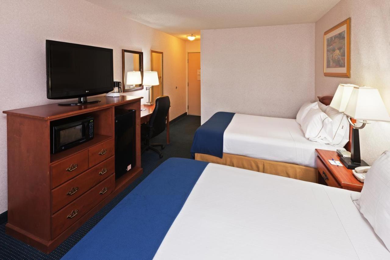 Chambre Double avec 2 Lits Doubles - Non-Fumeurs