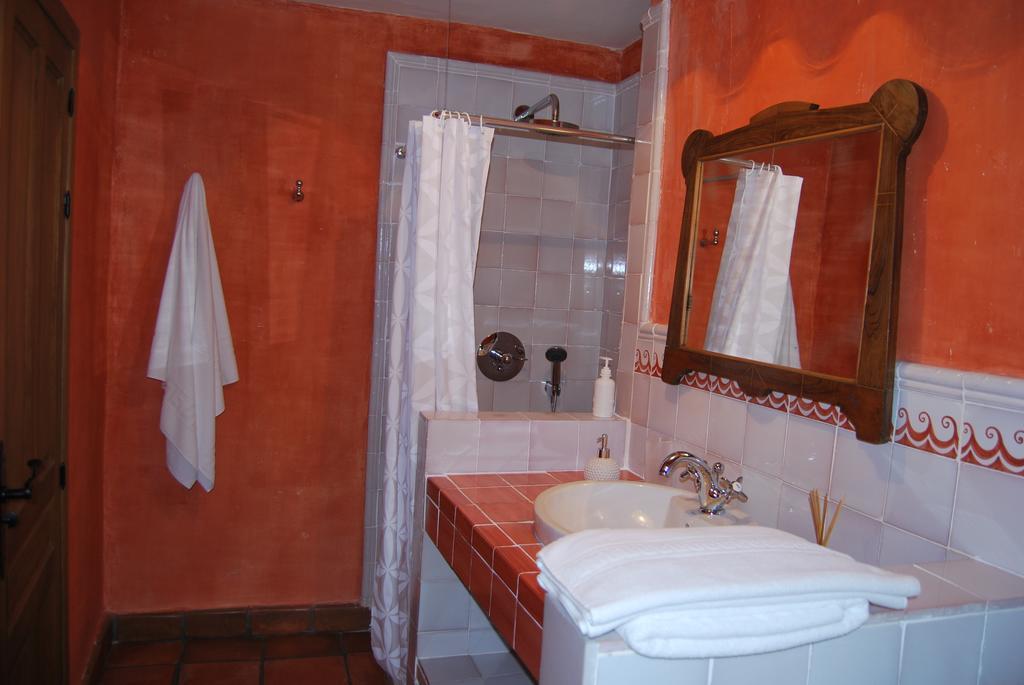 Habitación Doble con baño privado - 2 camas
