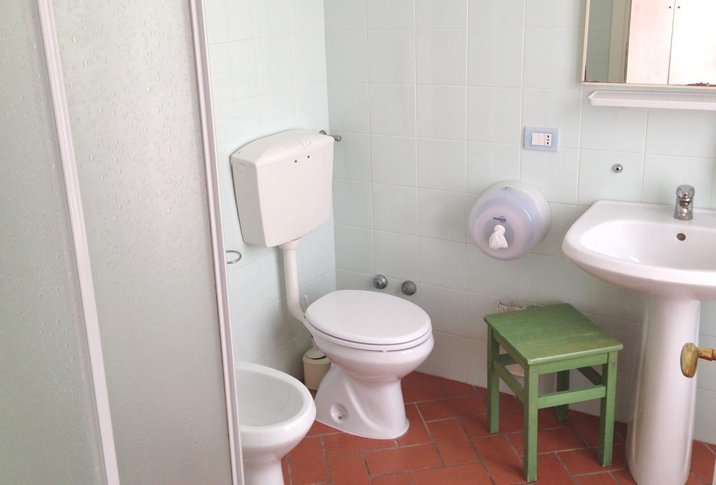 Chambre Lits Jumeaux avec Salle de Bains Privative