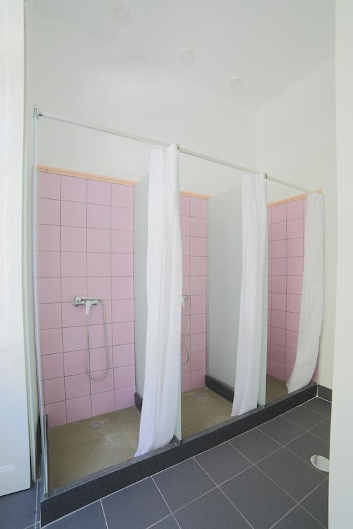 Cama em Dormitório Feminino com 4 Camas