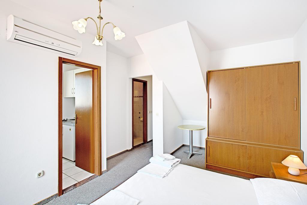 Studio Standard avec Balcon - Vue sur Mer (2+1)