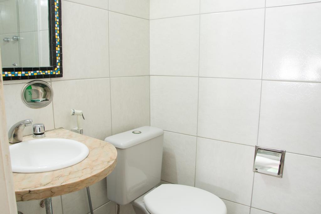 Quarto Duplo Standard com Cama de Casal