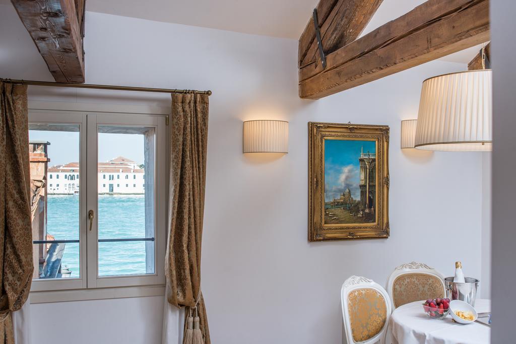 Appartamento Executive con 2 Camere da Letto e Vista Canale