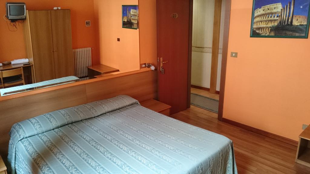 Habitación Doble con baño compartido - 1 o 2 camas